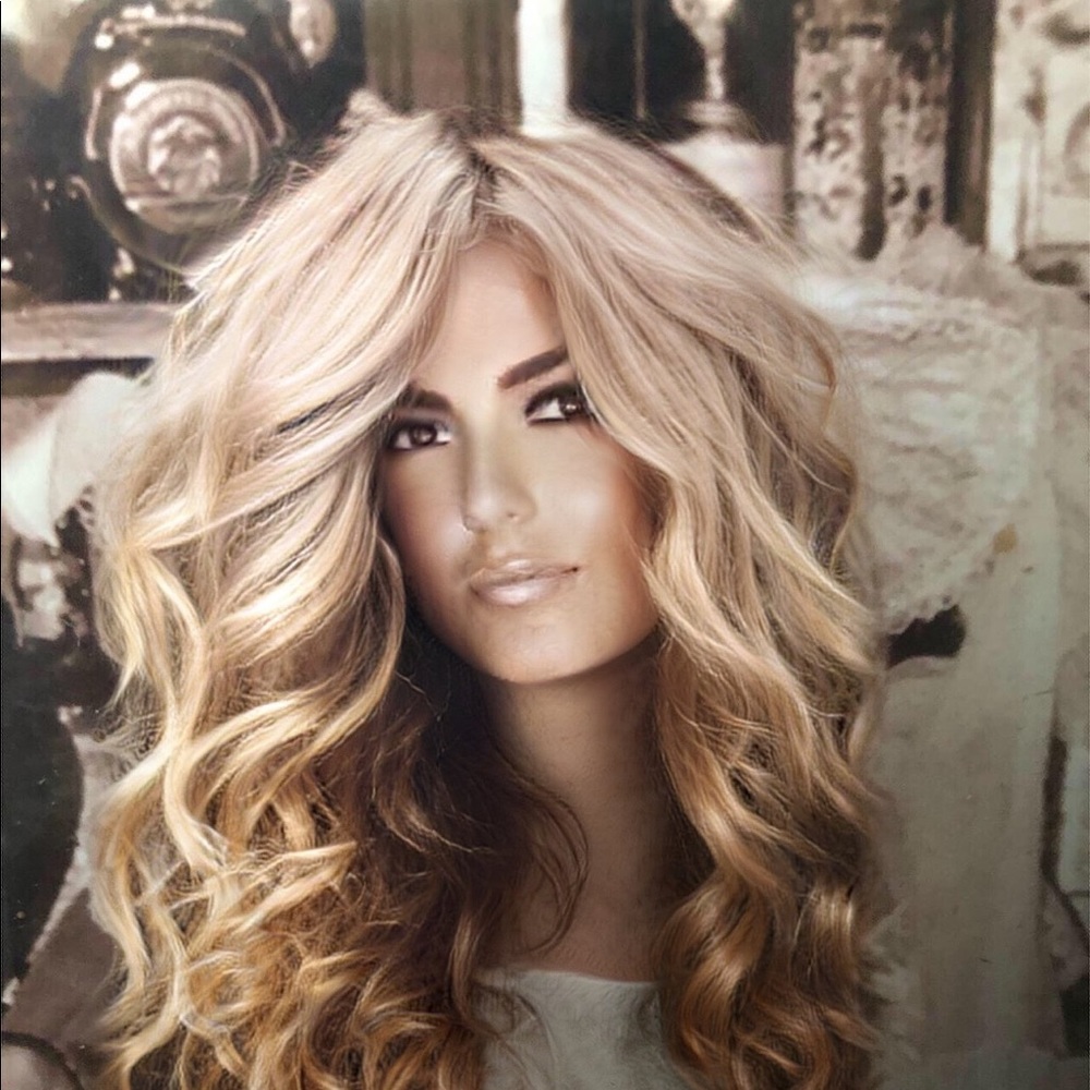 Meet your Posher, Karoline